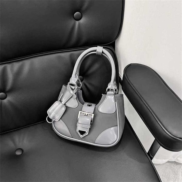 purses spicy girls fashion cool handbag women's new postman style shoulder bag small design crossbody bag
purses spicy girls fashion cool handbag women's new postman style shoulder bag small design crossbody bag