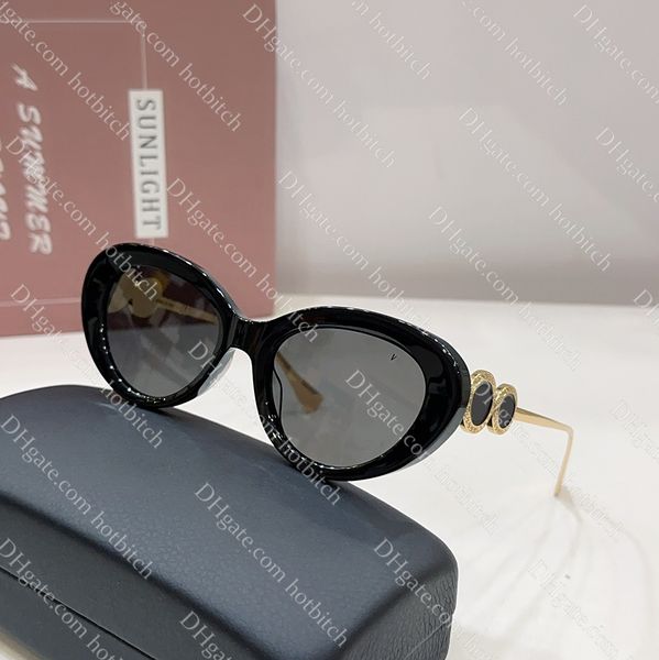 classic metal letter sunglasses fashion designer cat eye sunglasses for men fashion sun glasses outdoor travel vacation uv protective, White;black
classic metal letter sunglasses fashion designer cat eye sunglasses for men fashion sun glasses outdoor travel vacation uv protective, White;black