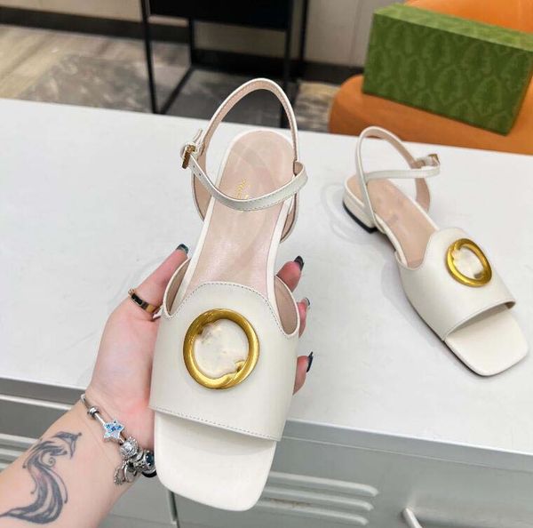 designer luxury sandal women chain slides summer rubber big head slides fashion beach shoes flat slippers with box, Black
designer luxury sandal women chain slides summer rubber big head slides fashion beach shoes flat slippers with box, Black