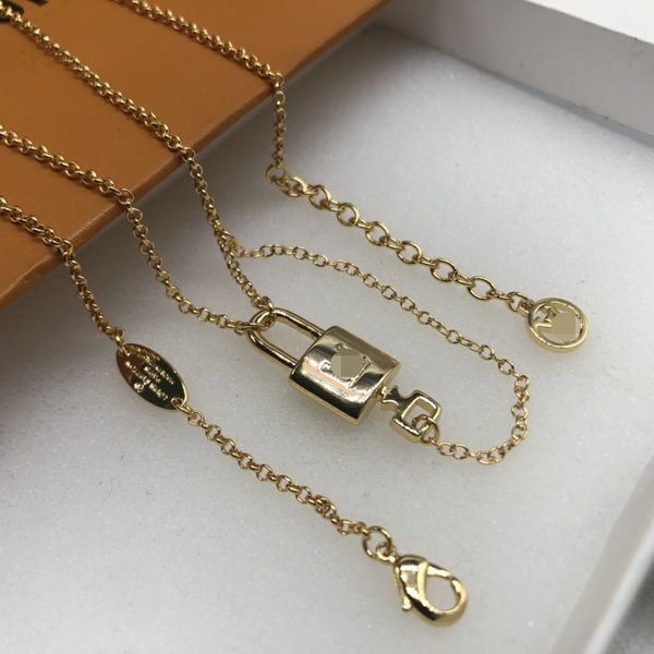 luxury brand pendant letter flowers pendant necklace designer fashion gold plate simple necklaces wedding party crysatl woman jewerlry neckl, Silver
luxury brand pendant letter flowers pendant necklace designer fashion gold plate simple necklaces wedding party crysatl woman jewerlry neckl, Silver