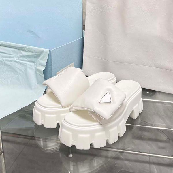 2023 designer sandal classic leather slide slippers platform sandals slip-on triangle flats sandal women luxury designer slides slipper fact, Black
2023 designer sandal classic leather slide slippers platform sandals slip-on triangle flats sandal women luxury designer slides slipper fact, Black