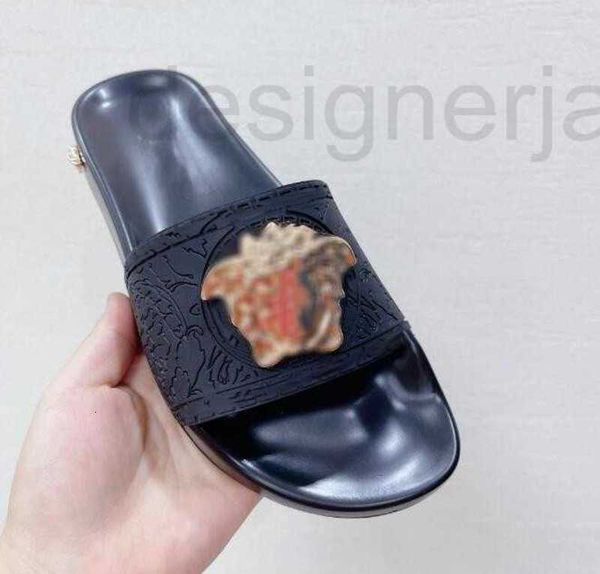 slippers designer luxury slide summer sandals men beach indoor flat flip flops leather lady women fashion classic shoes ladies size 35-45 wi, Black
slippers designer luxury slide summer sandals men beach indoor flat flip flops leather lady women fashion classic shoes ladies size 35-45 wi, Black