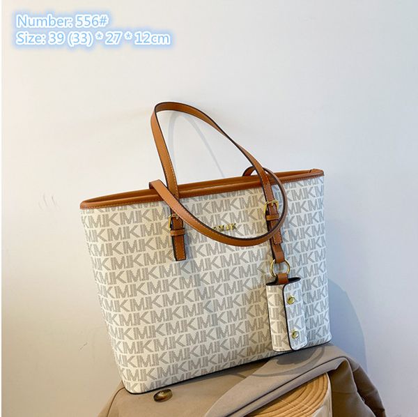 wholesale ladies shoulder bags 3 colors elegant letter printing retro tote bag large-capacity wear-resistant leather handbag street fashion
wholesale ladies shoulder bags 3 colors elegant letter printing retro tote bag large-capacity wear-resistant leather handbag street fashion
