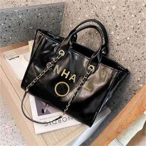 classic brand handbags beach bags luxury metal badge tote bag small evening handbag female capacity large leather one shoulder backpack 50%
classic brand handbags beach bags luxury metal badge tote bag small evening handbag female capacity large leather one shoulder backpack 50%