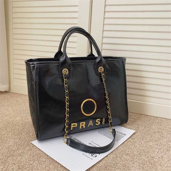 luxury classic handbags beach bags brand metal badge tote bag small evening handbag female capacity large leather one shoulder backpack fact
luxury classic handbags beach bags brand metal badge tote bag small evening handbag female capacity large leather one shoulder backpack fact