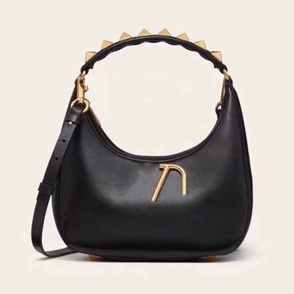 tote bag leather handbags rivet decoration shoulder bags crossbody designer bag zipper switch wallet luxurys totes sheep leather lining vint
tote bag leather handbags rivet decoration shoulder bags crossbody designer bag zipper switch wallet luxurys totes sheep leather lining vint