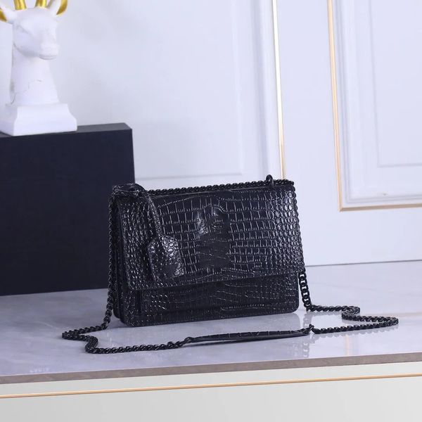 luxurys designers bag embossing flower pochette women handbag messenger bags genuine leather metis elegant womens shoulder crossbody bag hql, Black;red
luxurys designers bag embossing flower pochette women handbag messenger bags genuine leather metis elegant womens shoulder crossbody bag hql, Black;red