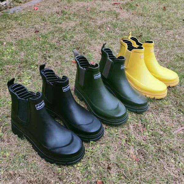rain boots 2023womenmen boots ankle bootmen casual rubber rain shoes waterproof selling style 230504, Black;red
rain boots 2023womenmen boots ankle bootmen casual rubber rain shoes waterproof selling style 230504, Black;red
