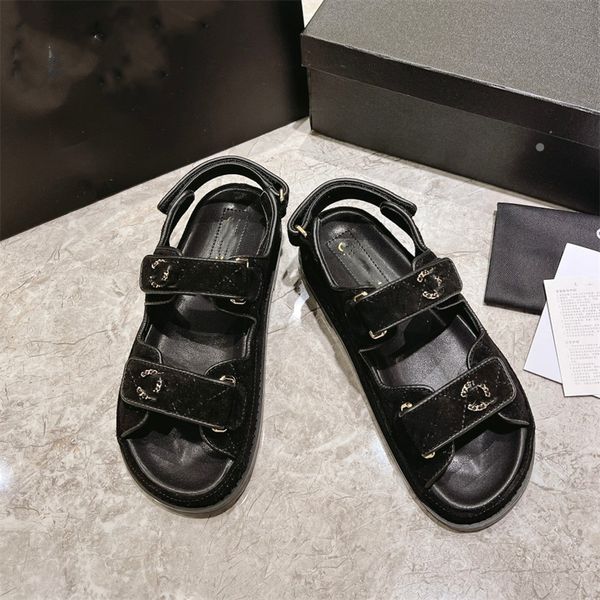 luxury designer beach shoes cc leather sandals flat classics slippers fashion women pool slides shoe casual sandal outdoor asf
luxury designer beach shoes cc leather sandals flat classics slippers fashion women pool slides shoe casual sandal outdoor asf