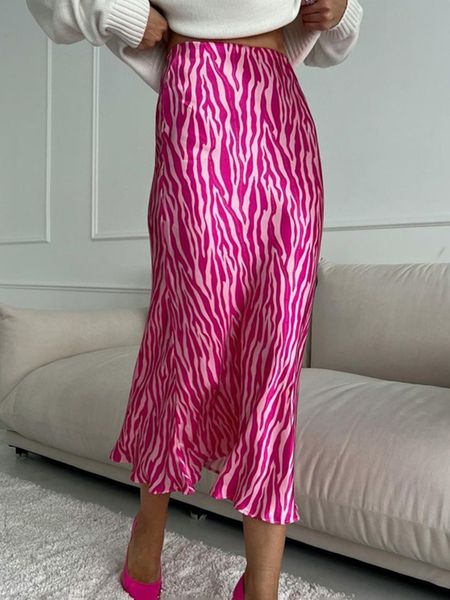 skirts summer autumn women elegant midi satin skirts printed high waist office ladies bodycon pencil slim skirt for women 230504, Black
skirts summer autumn women elegant midi satin skirts printed high waist office ladies bodycon pencil slim skirt for women 230504, Black