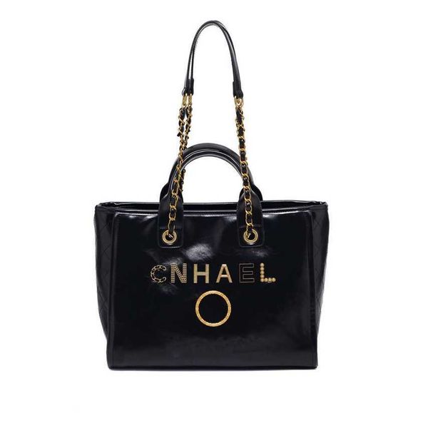 luxury classic handbags beach bags brand metal badge tote bag small evening handbag female capacity large leather one shoulder backpack ap20
luxury classic handbags beach bags brand metal badge tote bag small evening handbag female capacity large leather one shoulder backpack ap20