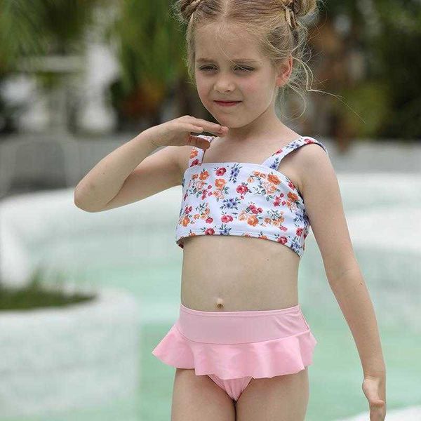 split printed childrens swimsuit suspender two pieces skirt girls wholesale, Blue
split printed childrens swimsuit suspender two pieces skirt girls wholesale, Blue
