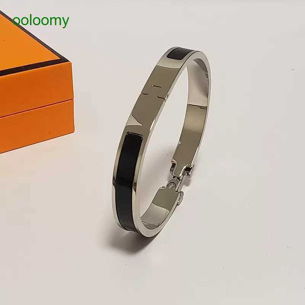 designer h bangle letter bangles luxury brand enamel bracelets men and women size 17 width 8mm 12mm fashion bracelets party wedding valentin, Black
designer h bangle letter bangles luxury brand enamel bracelets men and women size 17 width 8mm 12mm fashion bracelets party wedding valentin, Black