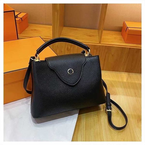 women's brand lvvs bag designer bags shoulder crossbody bags tote texture patent leather totebag 2023 fashion trend retro style envelop
women's brand lvvs bag designer bags shoulder crossbody bags tote texture patent leather totebag 2023 fashion trend retro style envelop