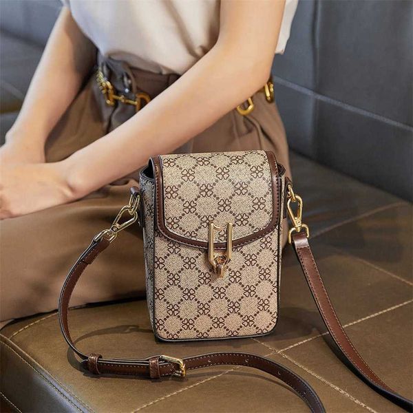 purses printed shoulder messenger bag new women's single shoulder long mobile phone small square bag
purses printed shoulder messenger bag new women's single shoulder long mobile phone small square bag