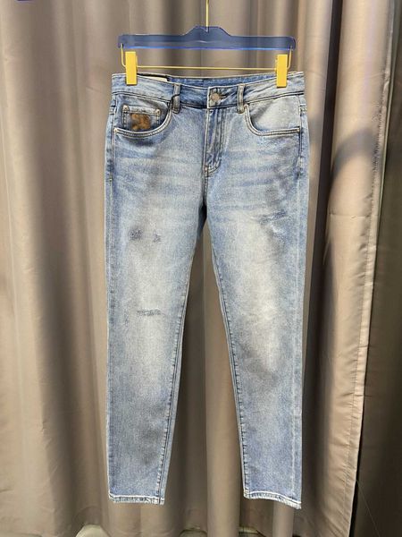 23ss designer men's jeans with broken holes, worn fit, motorcycle, bicycle, jeans, fashion men's pants, Blue
23ss designer men's jeans with broken holes, worn fit, motorcycle, bicycle, jeans, fashion men's pants, Blue