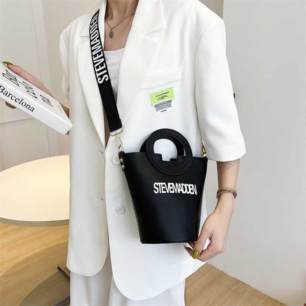 14% off 2023 fashion hand underarm bucket simple single shoulder crossbody portable large capacity female niche fashion bag new style
14% off 2023 fashion hand underarm bucket simple single shoulder crossbody portable large capacity female niche fashion bag new style