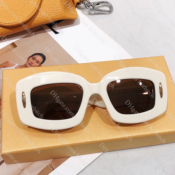 luxury women sunglasses simple square designer sunglasses fashion metal letter sun glasses travel vacation essential, White;black
luxury women sunglasses simple square designer sunglasses fashion metal letter sun glasses travel vacation essential, White;black