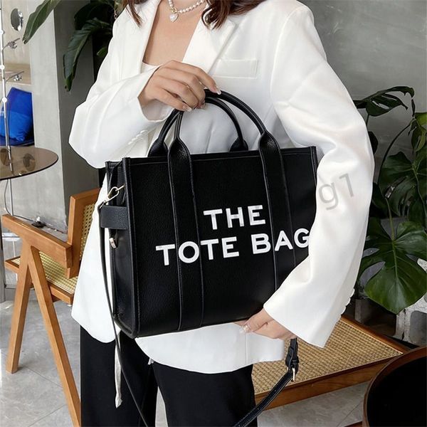 new designer the tote bag for woman handbag vintage fashion single shoulder bags large capacity classic leather handbags women crossbody tot
new designer the tote bag for woman handbag vintage fashion single shoulder bags large capacity classic leather handbags women crossbody tot