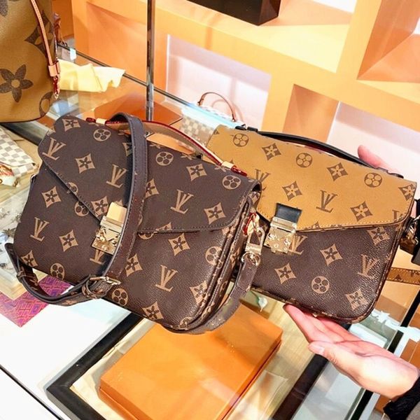 2023 luxurys designers crossbody bag women handbag messenger bags louoise oxidizing leather metis elegant shoulder bags vuittons shopping to
2023 luxurys designers crossbody bag women handbag messenger bags louoise oxidizing leather metis elegant shoulder bags vuittons shopping to