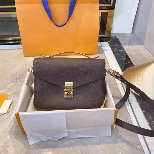 2022 designers handbags women leather shoulder bags classic luxurys cross body bag messenger bag purse female handbag tote satchel m41465
2022 designers handbags women leather shoulder bags classic luxurys cross body bag messenger bag purse female handbag tote satchel m41465