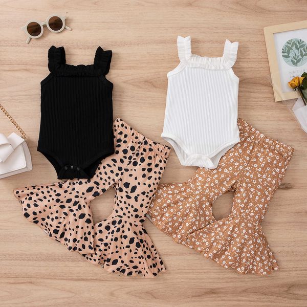 clothing sets focusnorm 2pcs infant baby girls cute clothes sets 0-18m sleeveless solid ribbed romper +flowers/leopard flare pants aa230504, White
clothing sets focusnorm 2pcs infant baby girls cute clothes sets 0-18m sleeveless solid ribbed romper +flowers/leopard flare pants aa230504, White