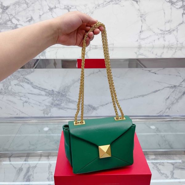 handbag v designer valentiones women bags chain luxurys women's fashionable color style shoulder size 20.15 aek5
handbag v designer valentiones women bags chain luxurys women's fashionable color style shoulder size 20.15 aek5
