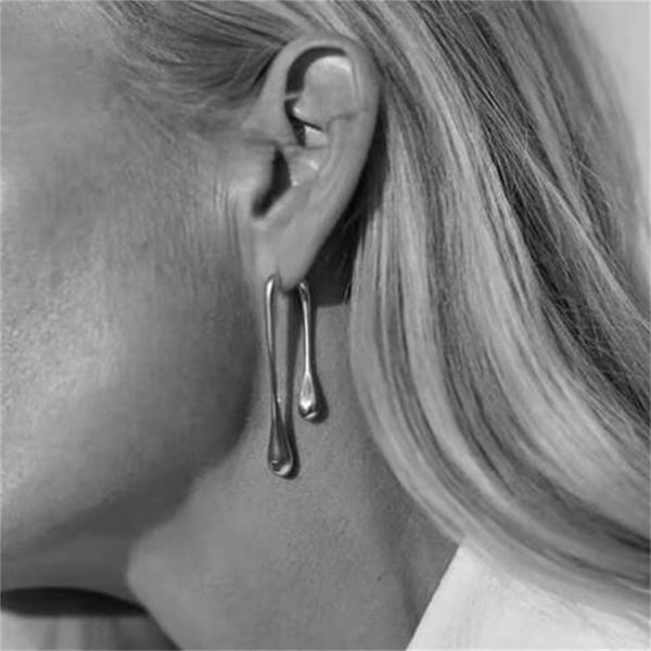 european and american fashion geometric earrings women's party jewelry gift pendant earrings ae737, Golden;silver
european and american fashion geometric earrings women's party jewelry gift pendant earrings ae737, Golden;silver