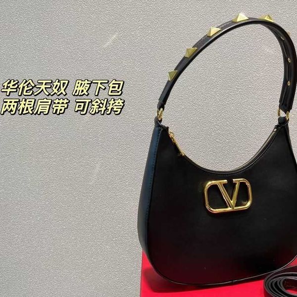 valentiones women's luxurys designer new handbag women bags black leather logo riveted zipper portable shoulder bag size 28 18 jhqr
valentiones women's luxurys designer new handbag women bags black leather logo riveted zipper portable shoulder bag size 28 18 jhqr