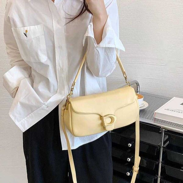 cbag 10 colors pillow bag totes c letter designer bag shoulder tote bag womens luxurys handbag fashion women crossbody bags purse 230128
cbag 10 colors pillow bag totes c letter designer bag shoulder tote bag womens luxurys handbag fashion women crossbody bags purse 230128