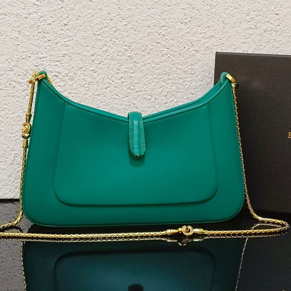 chain shoulder bag women crossbody purse lady handbag hardware letter decoration cowhide genuine leather snake head decoration zipper open c
chain shoulder bag women crossbody purse lady handbag hardware letter decoration cowhide genuine leather snake head decoration zipper open c