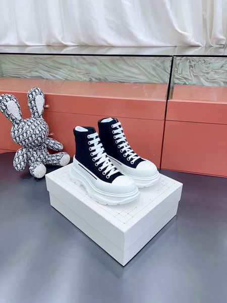 new designers casual alexander shoes oversized lace up women men mcqueens sneakers platform sole white black espadrille leather velvet suede
new designers casual alexander shoes oversized lace up women men mcqueens sneakers platform sole white black espadrille leather velvet suede