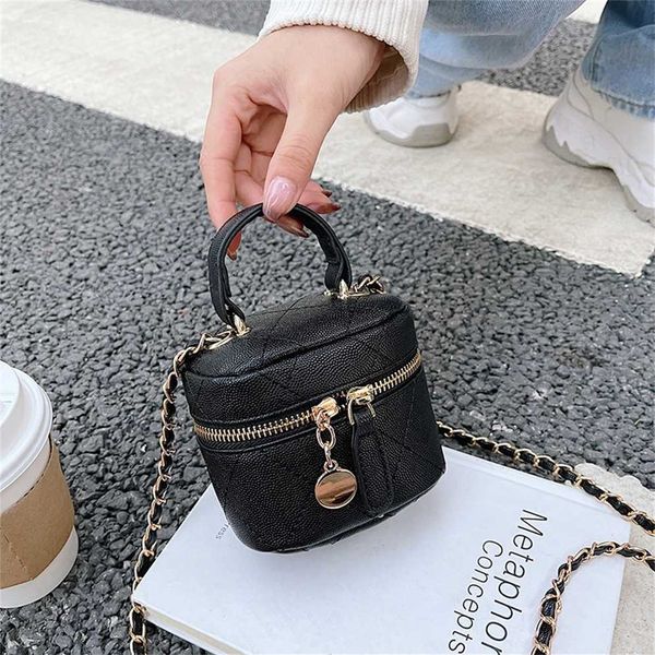 70% off purses 2023 handheld oblique straddle small baobao fashion versatile lipstick change earphone bag
70% off purses 2023 handheld oblique straddle small baobao fashion versatile lipstick change earphone bag