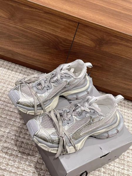 2023 fashion 3xl sneakers shoes track 9.0 men women retro trainers casual black white yellow mesh nylon brand summer sports treaded sole run
2023 fashion 3xl sneakers shoes track 9.0 men women retro trainers casual black white yellow mesh nylon brand summer sports treaded sole run