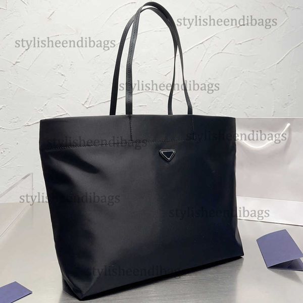 stylisheendibags totes designer tote bag nylon handbag luxury tote high-capacity casual shopping bag large 48*30 cm
stylisheendibags totes designer tote bag nylon handbag luxury tote high-capacity casual shopping bag large 48*30 cm