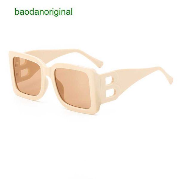 burbrerys designer sunglasses large frame trendy bletter sunglasses with hollow leg boxes fashionable women's glasses men's fashio, White;black
burbrerys designer sunglasses large frame trendy bletter sunglasses with hollow leg boxes fashionable women's glasses men's fashio, White;black
