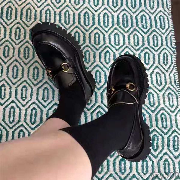 2023 fashion platform designer shoes triple black velvet white oversized mens and womens casual party dress calfskin''gg'
2023 fashion platform designer shoes triple black velvet white oversized mens and womens casual party dress calfskin''gg'