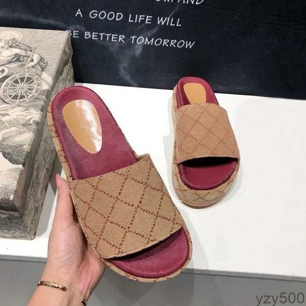 2023 the fashion designer recommends chunky luxury ladies' slippers35-40 isotoner slippers''gg'', Black
2023 the fashion designer recommends chunky luxury ladies' slippers35-40 isotoner slippers''gg'', Black