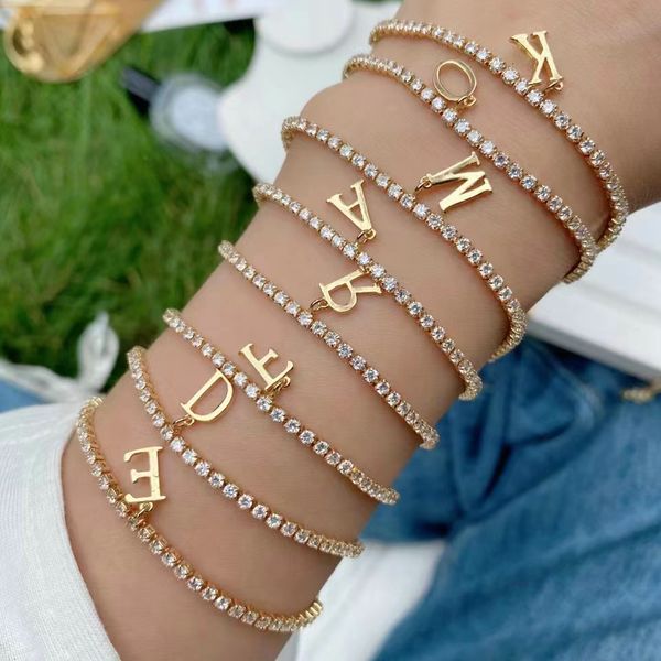 chain 10pcs clear cubic zircon pave setting beaded adjustable bracelet gold brass alphabet letter initial charms bracelets 230506, Black
chain 10pcs clear cubic zircon pave setting beaded adjustable bracelet gold brass alphabet letter initial charms bracelets 230506, Black