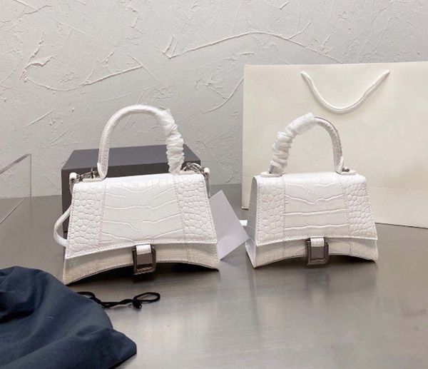 designer bags designer handbags ladies shoulder bags messenger bags handbags pure leather messenger bags07
designer bags designer handbags ladies shoulder bags messenger bags handbags pure leather messenger bags07