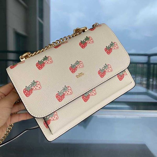 shopping bags shoulder bag designer bags women strawberry pattern tote bag crossbody luxury quality shopping large capacity leather handbags
shopping bags shoulder bag designer bags women strawberry pattern tote bag crossbody luxury quality shopping large capacity leather handbags