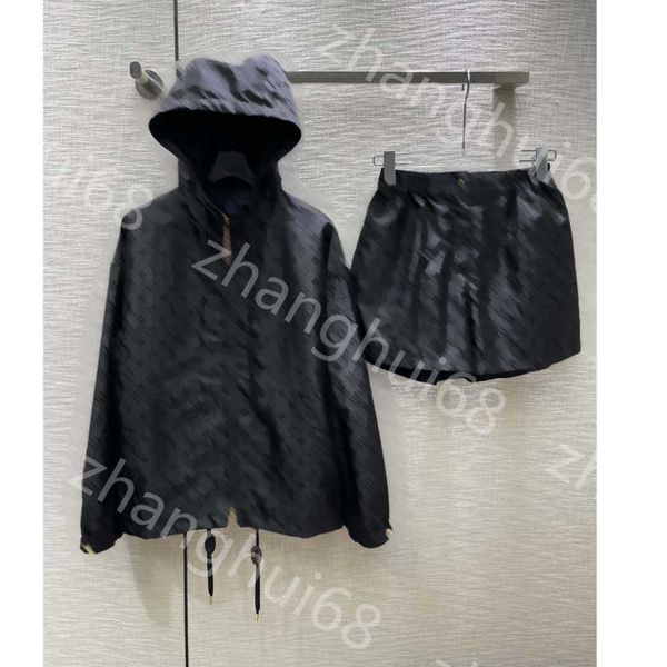 23ss womens designer clothing casual suit women tracksuit full letter jacquard hooded drawstring zipper jacket coat elastic waist shorts set, Gray
23ss womens designer clothing casual suit women tracksuit full letter jacquard hooded drawstring zipper jacket coat elastic waist shorts set, Gray