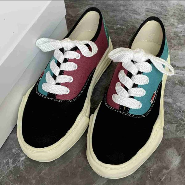 co branded maison mihara yasuhiro dissolved shoes mmy men's and women's canvas shoes thick sole low classic pure black and white b
co branded maison mihara yasuhiro dissolved shoes mmy men's and women's canvas shoes thick sole low classic pure black and white b