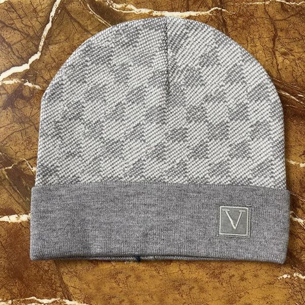 new fashion designer hats men luxury women letter beanie autumn winter keep warm high-quality skull knit hat, Blue;gray
new fashion designer hats men luxury women letter beanie autumn winter keep warm high-quality skull knit hat, Blue;gray