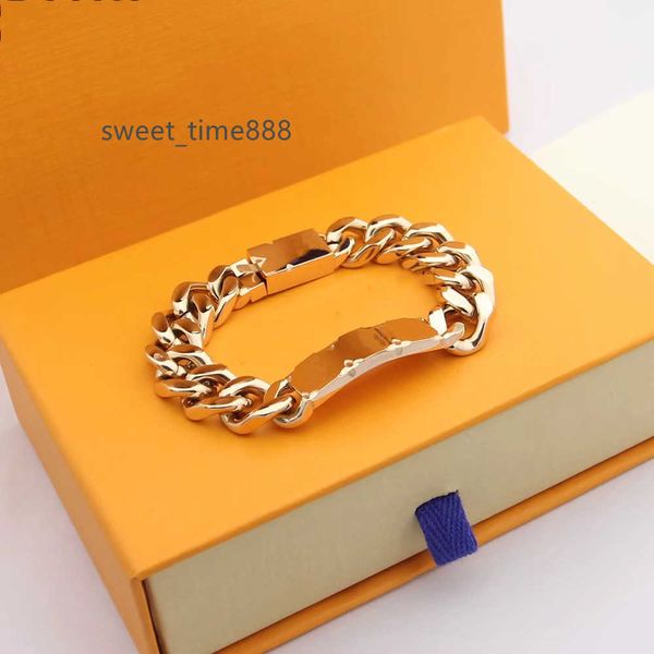 designer silver love bracelet men women gold bracelets chain fashion personality hip-hop, Golden;silver
designer silver love bracelet men women gold bracelets chain fashion personality hip-hop, Golden;silver