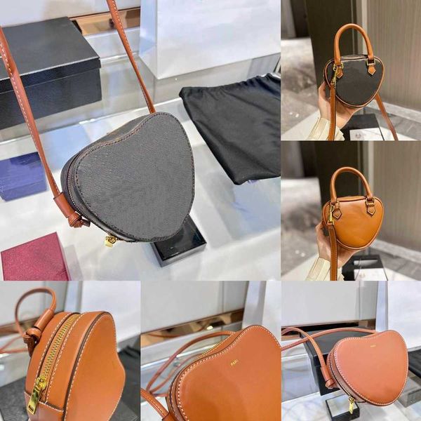 shopping bags shoulder bag coabag designer bags love leather handbag ladies fashion messenger wallet mini retro tote bag 4 colors 220915
shopping bags shoulder bag coabag designer bags love leather handbag ladies fashion messenger wallet mini retro tote bag 4 colors 220915
