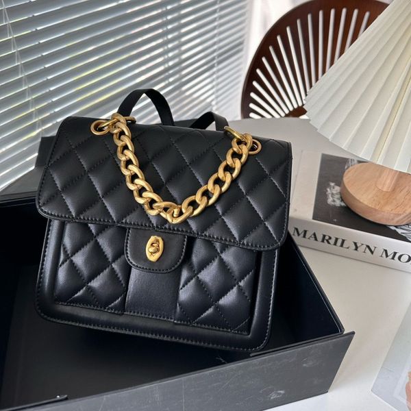 luxury shoulder bag designer bag women's tote leather vintage backpack classic ringer chain letter flip strap elegant travel large capa
luxury shoulder bag designer bag women's tote leather vintage backpack classic ringer chain letter flip strap elegant travel large capa