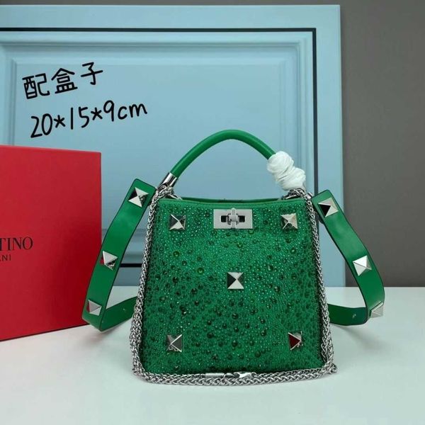 designer women bags luxurys valentions handbag beauty crystal super flash silver rivet handheld shoulder crossbody diamond chain toq5
designer women bags luxurys valentions handbag beauty crystal super flash silver rivet handheld shoulder crossbody diamond chain toq5