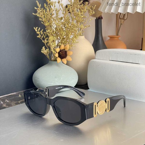 designer sunglasses for women glasses luxury glasses designer goggle beach sun glasses retro small frame luxury design uv400 with, White;black
designer sunglasses for women glasses luxury glasses designer goggle beach sun glasses retro small frame luxury design uv400 with, White;black