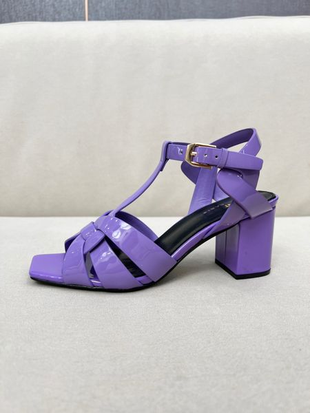 2023 womens high heel sandal latest designer opposite heel sandal luxurious slipper super beautiful womens fashionable and elegant sandal, Black
2023 womens high heel sandal latest designer opposite heel sandal luxurious slipper super beautiful womens fashionable and elegant sandal, Black